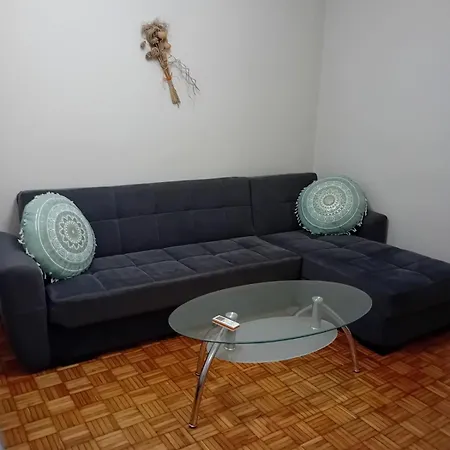 Kalimera- Jordan's Apartment