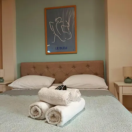Kalimera- Jordan's Apartment